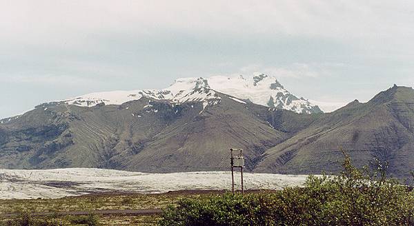 Hvannadalshnkur, Photo by © Michael Stanovsk, 1996